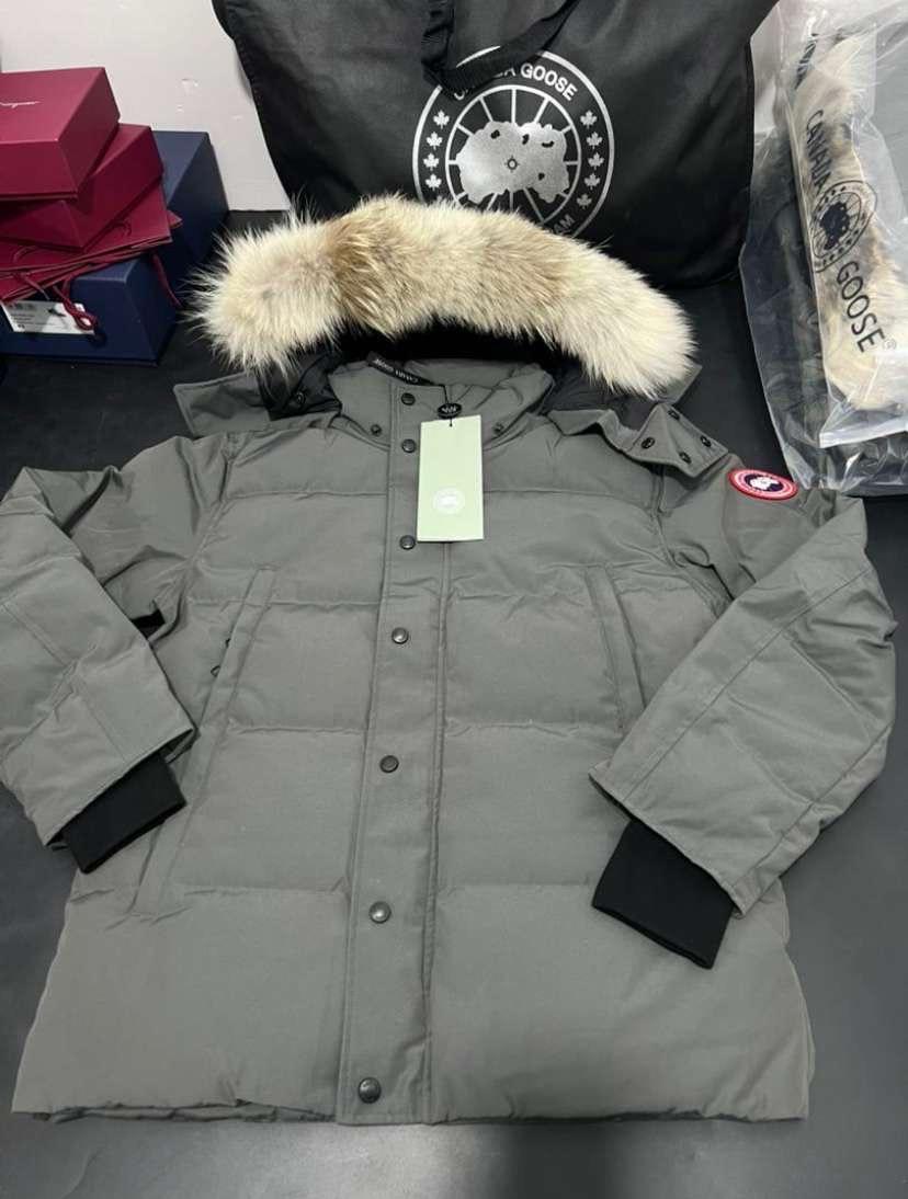 Canada Goose Puffer Jacket